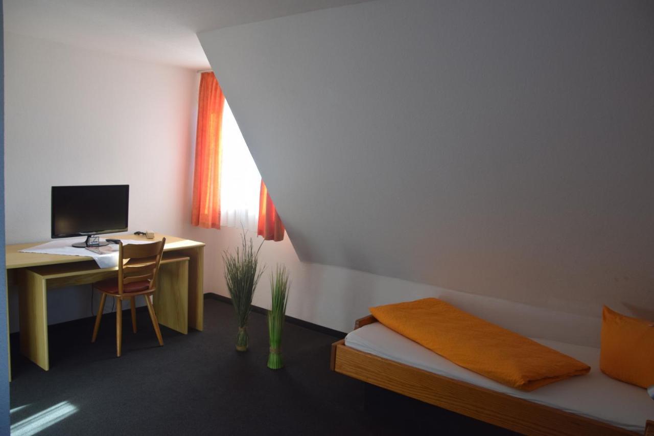 Hotel-Gasthof Roessle Ulm Exterior photo